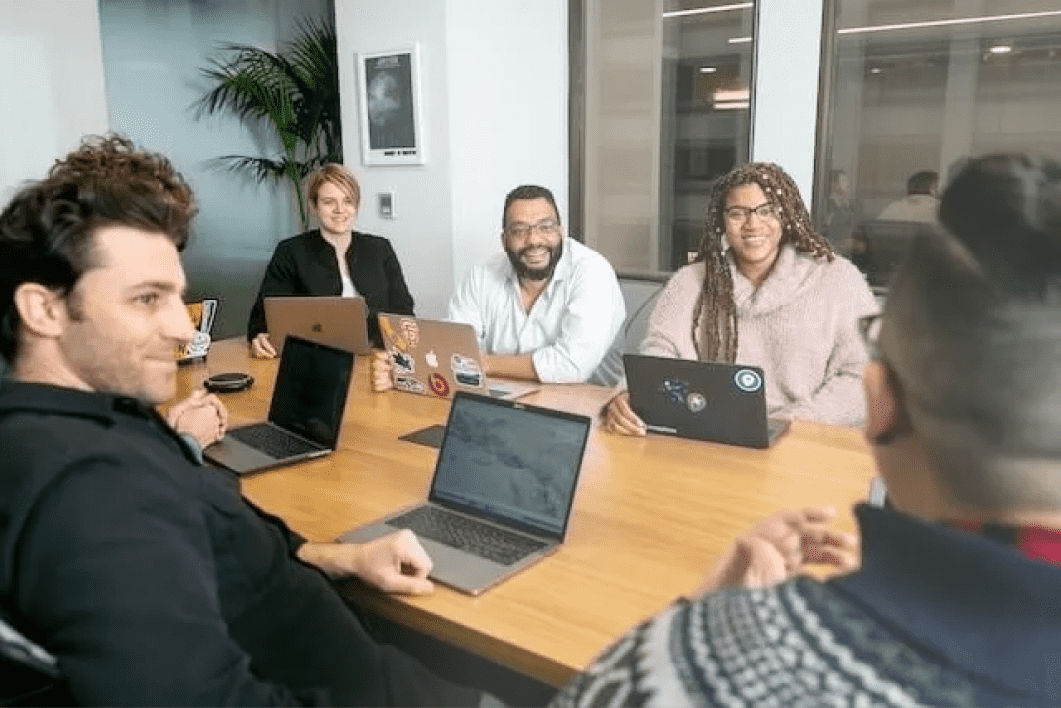 imagen del servico de conciencia-y-capacitacion.png